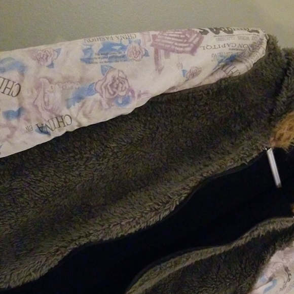 Jacket - Picture 5 of 6